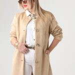 elegancki-zamszowy-plaszcz-damski-plus-size-bezowy (4)