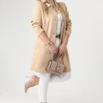 Beżowy płaszcz damski duże rozmiary – fason plus size