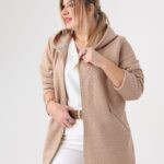 Kurtka parka dla puszystych czarna plus size