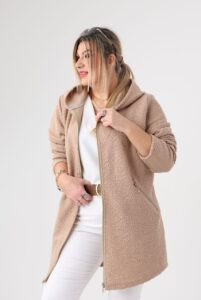 Kurtka parka dla puszystych czarna plus size