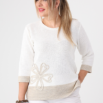 lniany-sweterek-plus-size-z-kwiatkiem-kremowy (4)