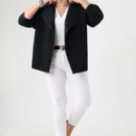 Czarna narzutka plus size elegancka