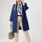 Wiosenny płaszcz dla puszystych granatowy