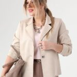 Marynarka damska duże rozmiary beżowa zamszowa