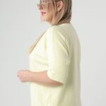 zolty-sweterek-plus-size-z-krotkim-rekawem (2)