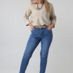 Jeansy damskie plus size ze zwężaną nogawką 42-52