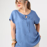 Bluzka damska duże rozmiary z haftem i krótkim rękawem niebieska 44-50
