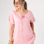 Bluzka damska duże rozmiary z haftem i krótkim rękawem różowa 44-50