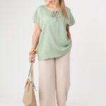 Bluzka-damska-duże-rozmiary-z-haftem-i-krótkim-rękawem-zielona (6)