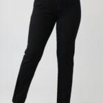 Czarn- jeansy-plus-size-z-gumką-w-pasie-wysoki-stan (2)