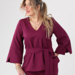 Elegancki-komplet-damski-plus-size-amarantowy-bluzka-i-spodnie-44-52 (3)