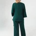 Elegancki-komplet-damski-plus-size-butelkowa-zieleń-bluzka-i-spodnie-44-52 (2)