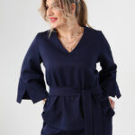 Elegancki-komplet-damski-plus-size-granatowy-bluzka-i-spodnie-44-52 (4)