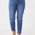 Jeansy-damskie-plus-size-ze-zwężaną-nogawką-42-52 (2)