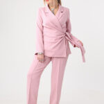 Komplet-damski-elegancki-plus-size-różowy (4)