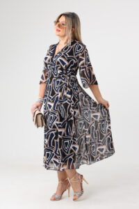 Lekka sukienka plus size szyfonowa w geometryczne wzory 44-56