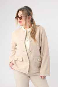 Przejściowa damska kurtka bukla plus size narzutka beżowa 44-52