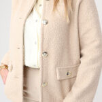 Przejściowa-damska-kurtka-bukla-plus-size-narzutka-beżowa-44-52 (1)