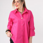 Różowa elegancka koszula damska plus size z ozdobną broszką 42-50