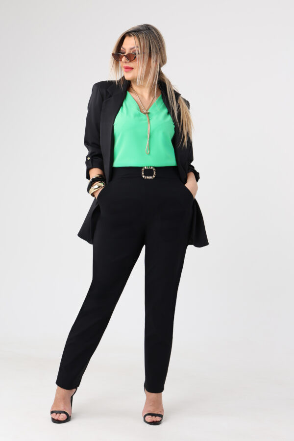 Spodnie damskie eleganckie plus size czarne z ozdobną klamrą 42-50