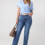 Spodnie-jeansy-mom-fit-plus-size-z-podwiniętą-nogawką-42-50
