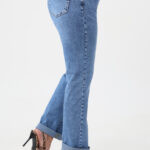 Spodnie-jeansy-mom-fit-plus-size-z-podwiniętą-nogawką-42-50 (4)