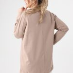 bawelniana-bluzka-z-dlugim-rekawem-plus-size-bezowa (2)