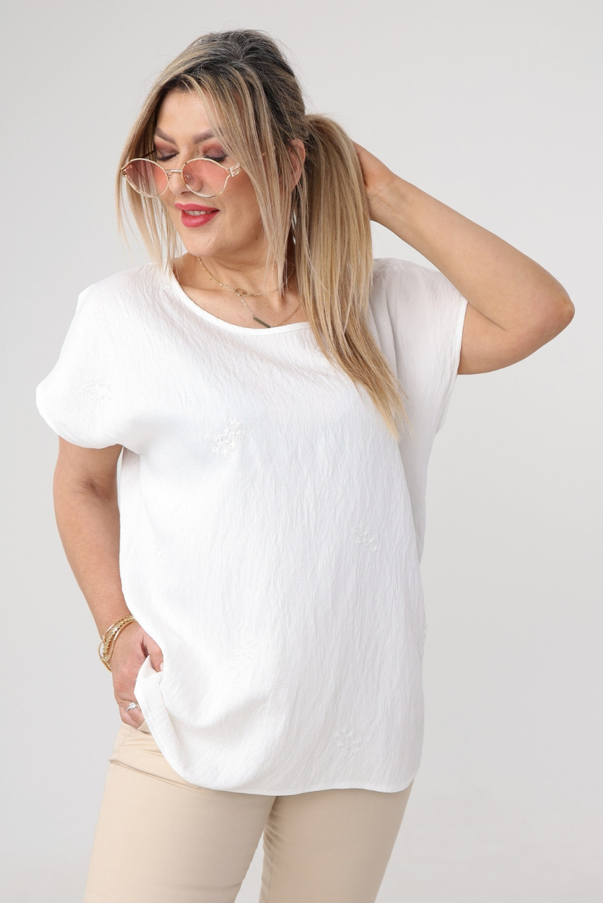 Bluzka damska duże rozmiary z haftem i krótkim rękawem