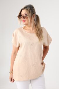 Bluzka damska duże rozmiary z haftem i krótkim rękawem