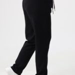 czarne-spodnie-dresowe-damskie-duze-rozmiary (3)
