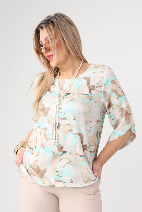 Modna bluzka dla puszystych styl wizytowy