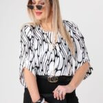 elegancka-bluzka-dla-puszystej-czarno-biala-z-ozdobnym-wzorem (4)