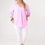 elegancka-bluzka-plus-size-z-zakladka-rozowa (4)