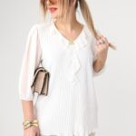 elegancka-bluzka-z-zabotem-plus-size-biala (4)