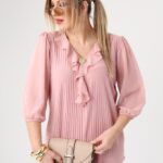 elegancka-bluzka-z-zabotem-plus-size-rozowa (4)