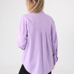 fioletowa-elegancka-koszula-damska-plus-size-z-ozdobną-broszką (2)