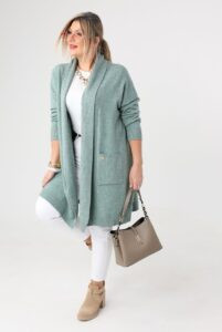 Kardigan damski XXL miętowy – moda dla puszystych