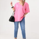 luzna-bluzka-z-dekoltem-v-plus-size-rozowa (1)