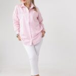 rozowa-koszula-damska-plus-size-w-paski-z-ozdobnym-haftem (6)