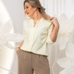 Elegancka bluzka w dużym rozmiarze żółta – moda plus size