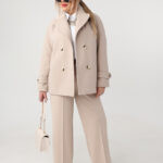 Beżowy płaszcz przejściowy plus size na guziki 42-46 (6)