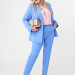 Elegancki garnitur damski plus size niebieski 42-52