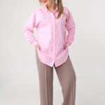 RÓŻOWA elegancka koszula plus size z ozdobną aplikacją 42-50 (4)