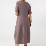 Zwiewna-sukienka-trapezowa-PLUS-SIZE-brązowa-44-52 (2)