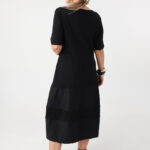 Zwiewna-sukienka-trapezowa-PLUS-SIZE-czarna-44-52 (3 (2)