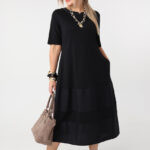 Zwiewna-sukienka-trapezowa-PLUS-SIZE-czarna-44-52 (3 (6)