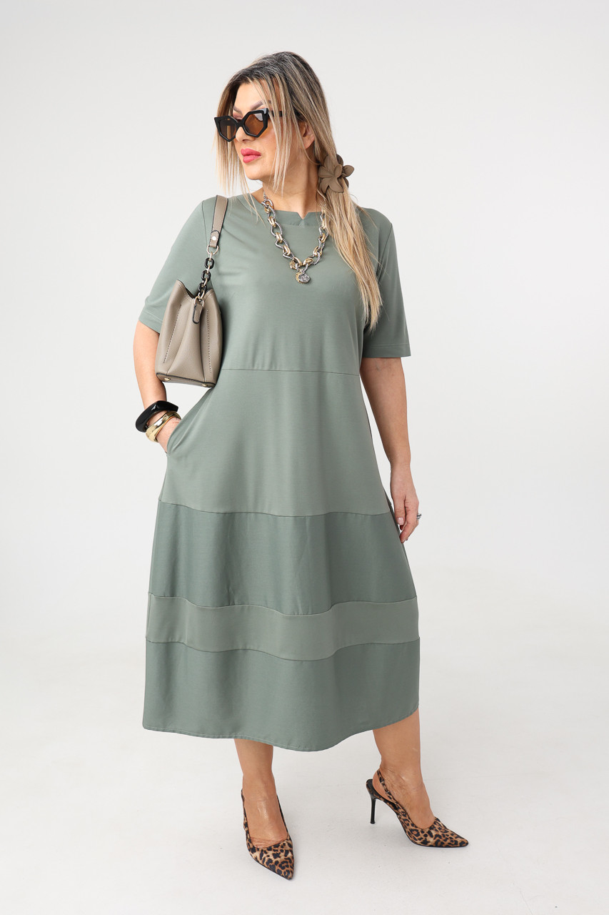 Zwiewna sukienka trapezowa PLUS SIZE zielona 44-50