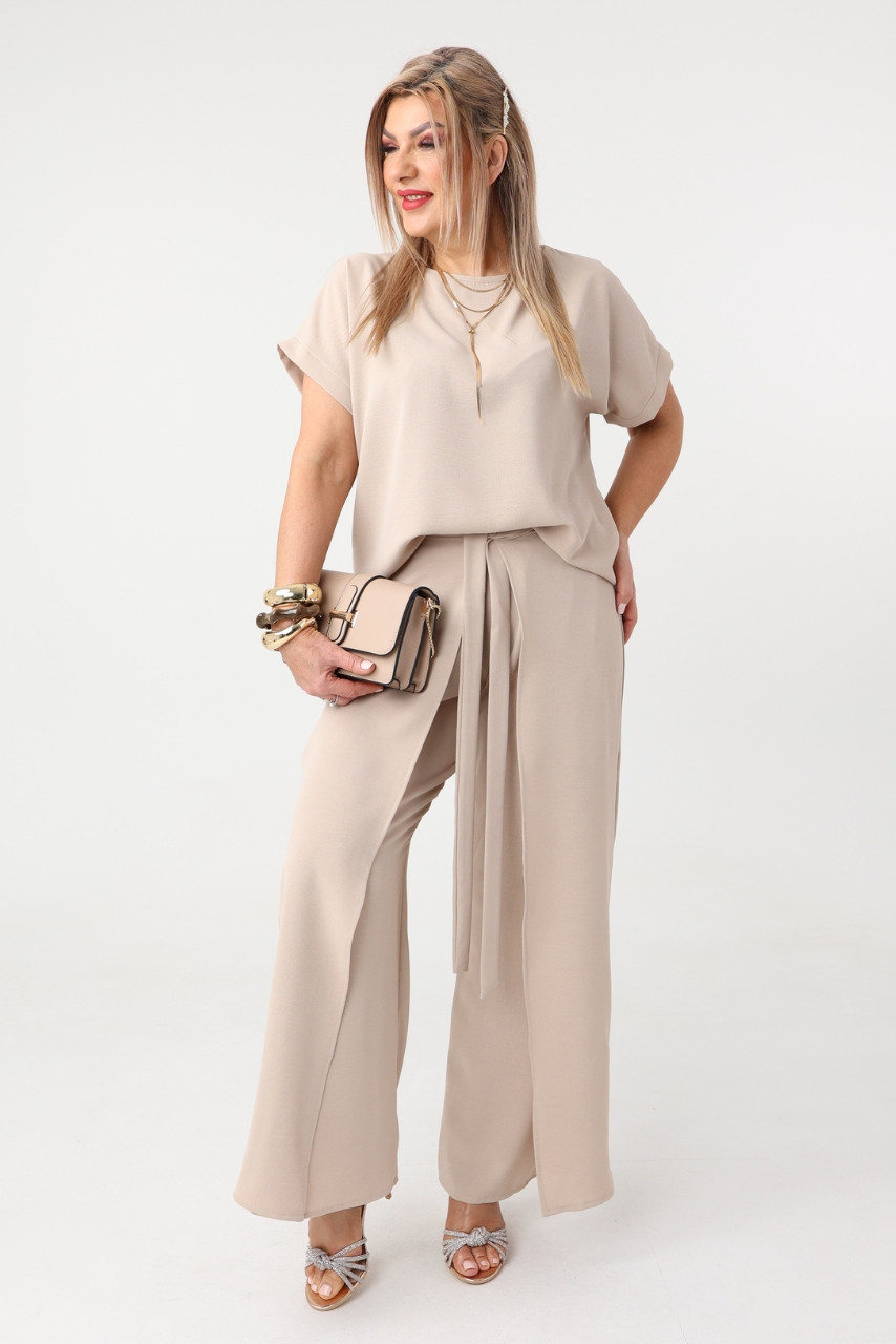 Beżowy elegancki komplet damski plus size bluzka i spodnie z rozcięciem po boku 44-52