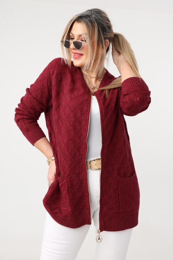 Sweter dla puszystych dzianinowy elegancki