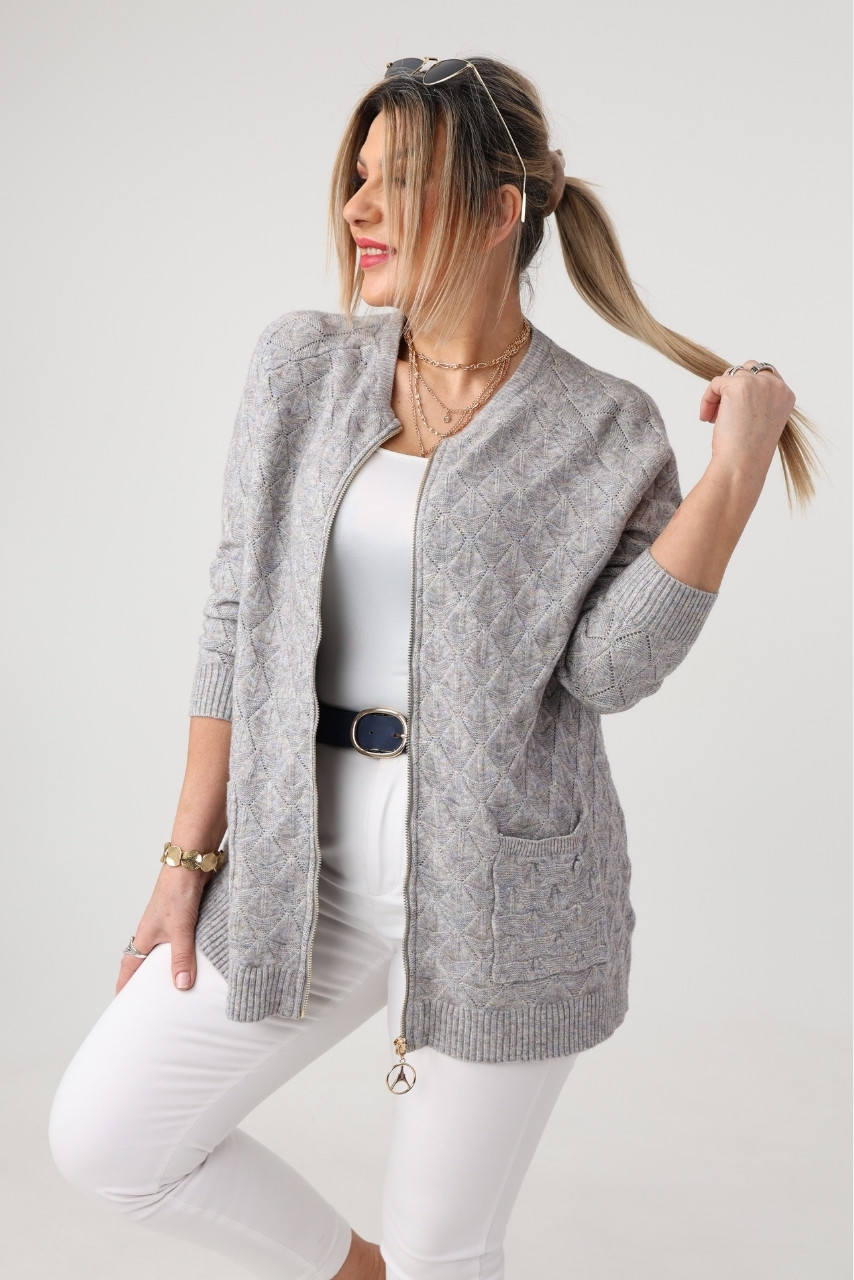 Sweter dla puszystych dzianinowy elegancki